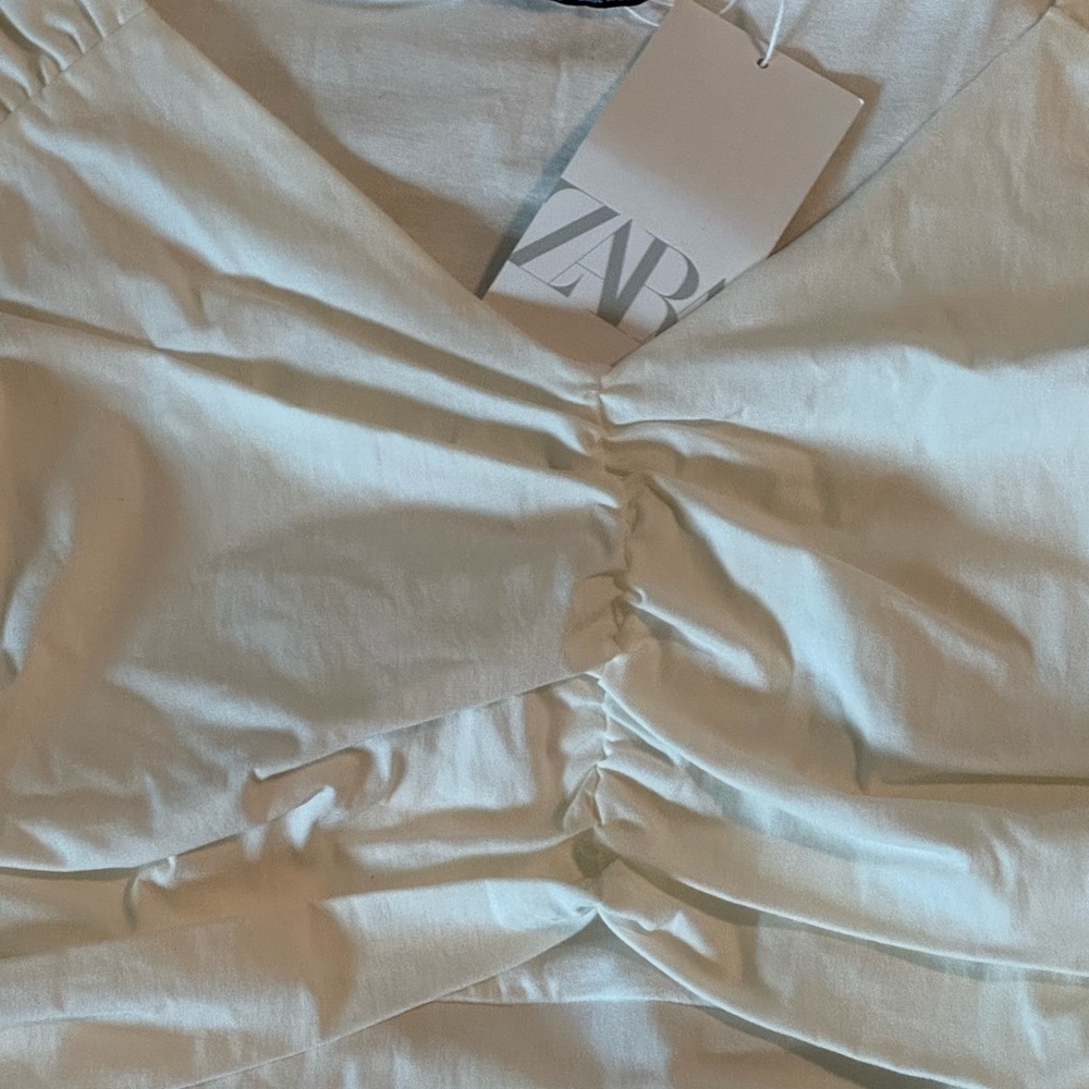 ZARA White Ruched Crop Top Size Large NWT Cap Sleeve V-Neck - Picture 6 of 8